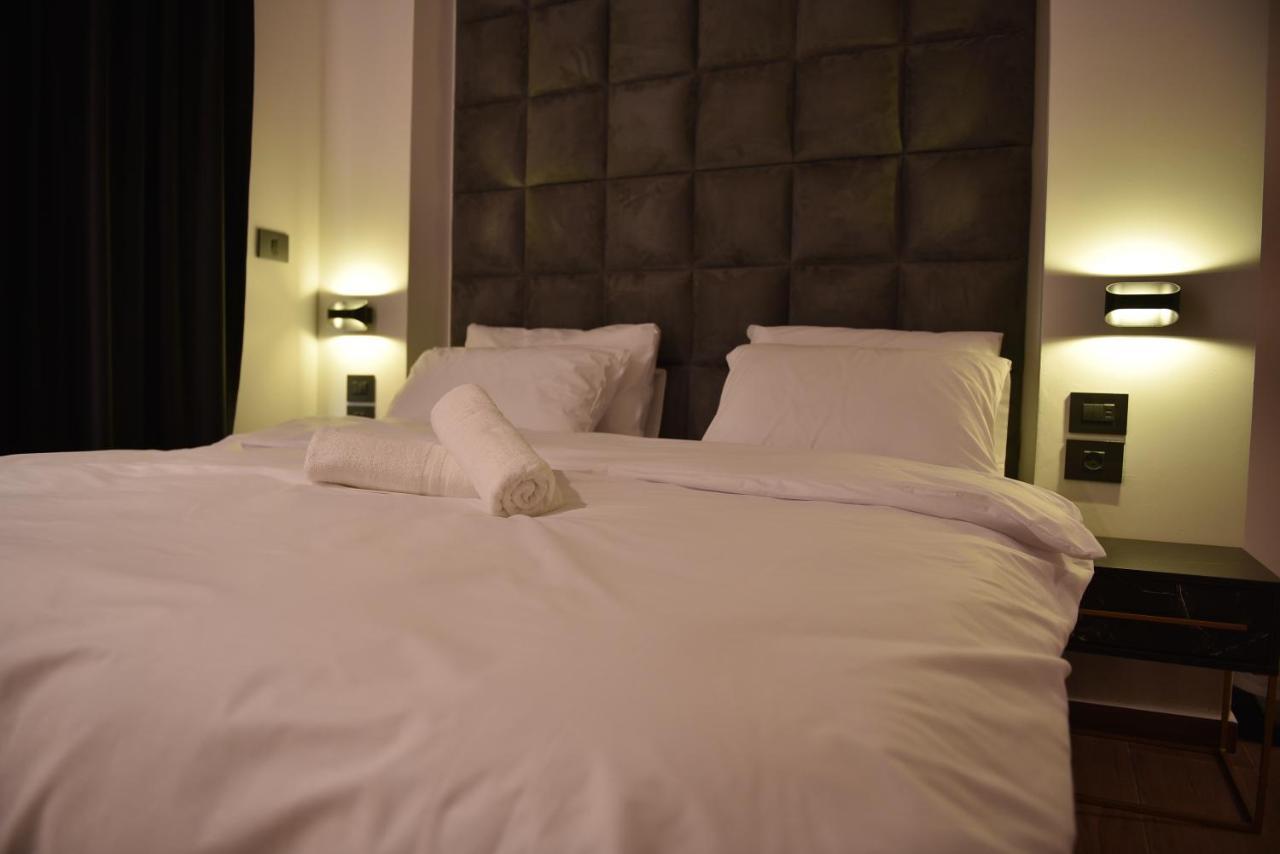 Selfie'S Boutique Hotel Tiberiade Esterno foto