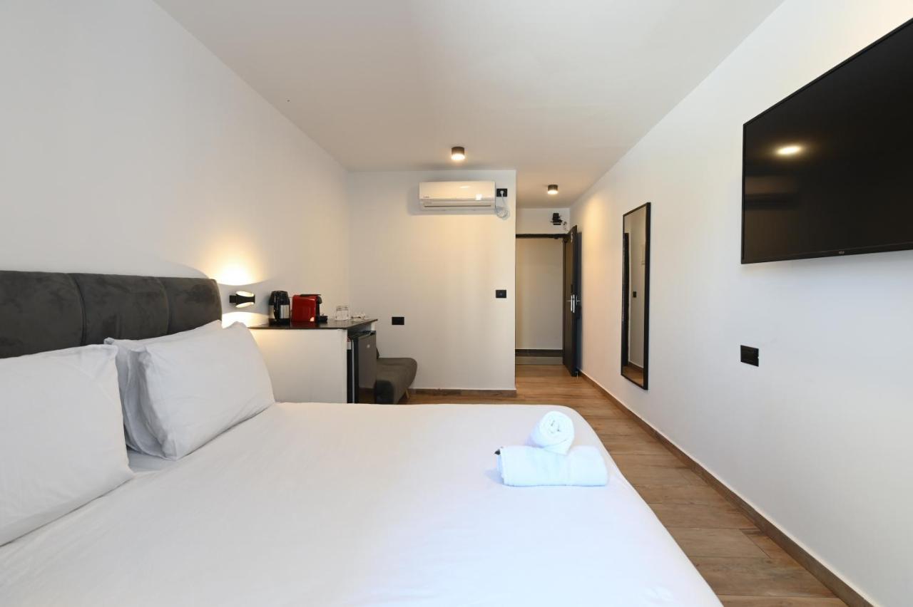 Selfie'S Boutique Hotel Tiberiade Esterno foto