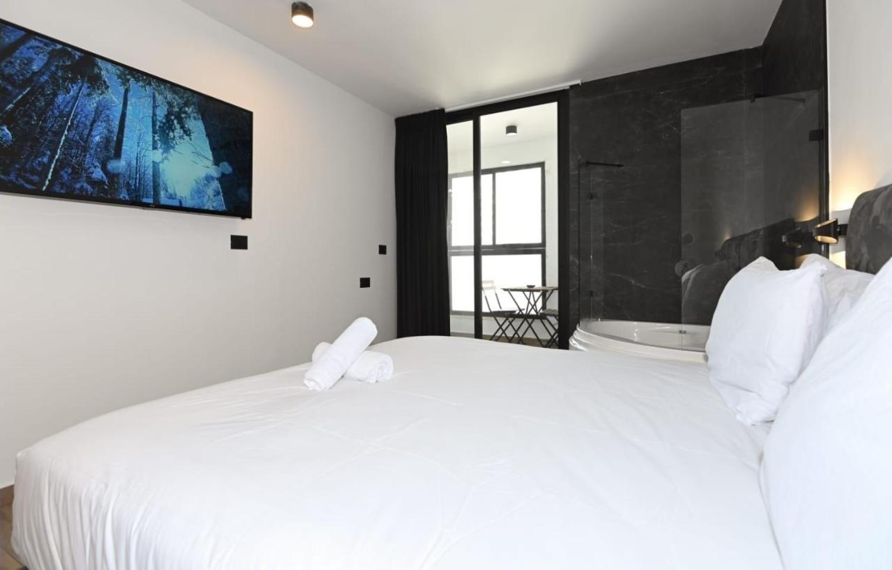 Selfie'S Boutique Hotel Tiberiade Esterno foto